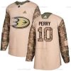 Adidas Anaheim Ducks #10 Corey Perry Maastokuvio Aito 2017 Veterans Day Ommeltu NHL Paita – Miesten