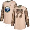 Adidas Buffalo Sabres #77 Pierre Turgeon Maastokuvio Aito 2017 Veterans Day Ommeltu NHL Paita – Miesten