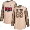 Adidas Ottawa Senators #68 Mike Hoffman Maastokuvio Aito 2017 Veterans Day Ommeltu NHL Paita – Miesten