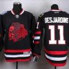 Chicago Blackhawks #11 Andrew Desjardins 2014 Stadium Series Musta With Punainen Skulls Paita – Miesten